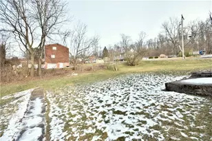 1549 Roosevelt Ave, South Park, PA 15129 - Photo 29