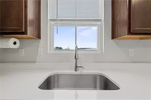 101 Dominic Dr, Center Township, PA 16001 - Photo 9