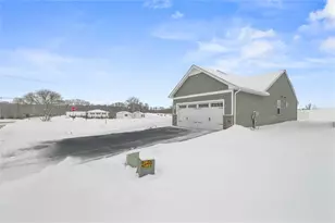 101 Dominic Dr, Center Township, PA 16001 - Photo 33