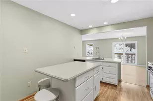 126 Villa Dr, Pittsburgh, PA 15214 - Photo 11