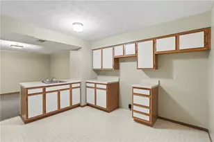 126 Villa Dr, Pittsburgh, PA 15214 - Photo 41