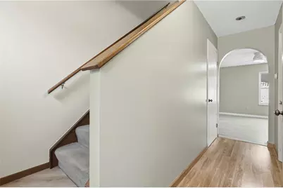 126 Villa Dr, Pittsburgh, PA 15214 - Photo 13