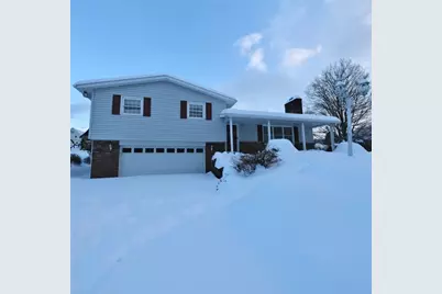 811 Grant St, East Brady, PA 16028 - Photo 1