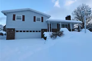 811 Grant St, East Brady, PA 16028 - Photo 1