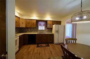 811 Grant St, East Brady, PA 16028 - Photo 9