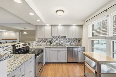 2105 Saint James Place, Pittsburgh, PA 15090 - Photo 5