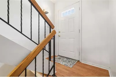 2105 Saint James Place, Pittsburgh, PA 15090 - Photo 3