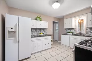 309 Highland Terrace, Pittsburgh, PA 15215 - Photo 17