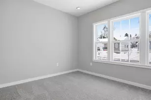 2724 Marra Dr, Hampton, PA 15044 - Photo 13