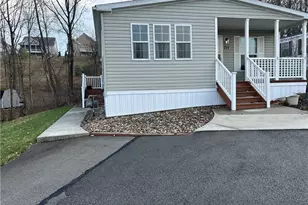 711 Slate Ave, Cranberry Township, PA 16066 - Photo 3