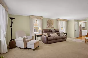 4241 Greenridge Rd, Pittsburgh, PA 15234 - Photo 7