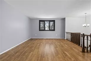 300 Moonridge Dr, Economy, PA 15042 - Photo 3