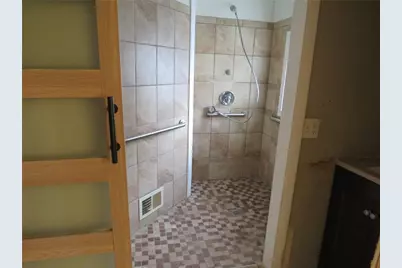 4829 Lougean Ave, Pittsburgh, PA 15207 - Photo 19