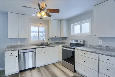 457 E Crestview Dr, Delaware Township, PA 16154 - Photo 9