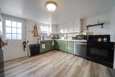 36 2nd St, Canonsburg, PA 15055 - Photo 9