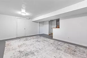 388 Collins Dr, Pittsburgh, PA 15235 - Photo 15