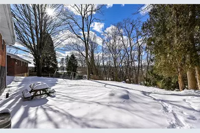 388 Collins Drive, Pittsburgh, PA 15235 - Photo 19