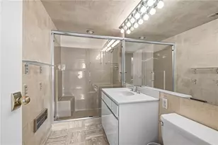 1500 Cochran Rd, Scott Township, PA 15243 - Photo 15