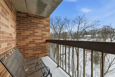 1500 Cochran Road #703, Scott Township, PA 15243 - Photo 25