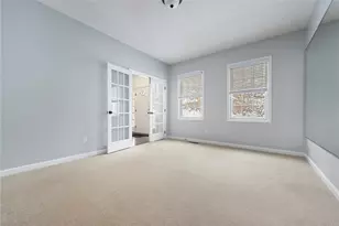 1086 Woodlawn Dr, North Strabane, PA 15317 - Photo 11