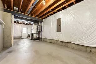 1086 Woodlawn Dr, North Strabane, PA 15317 - Photo 37