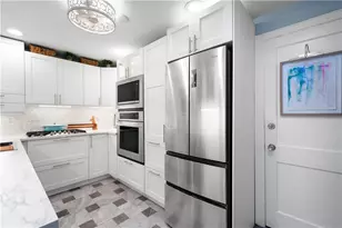 112 Locust Ln, Pittsburgh, PA 15241 - Photo 11