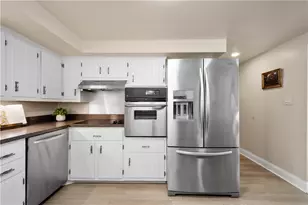 809 Bethany Dr, Pittsburgh, PA 15243 - Photo 9