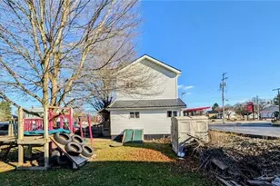 108 N Main St, Harrisville Boro, PA 16038 - Photo 7