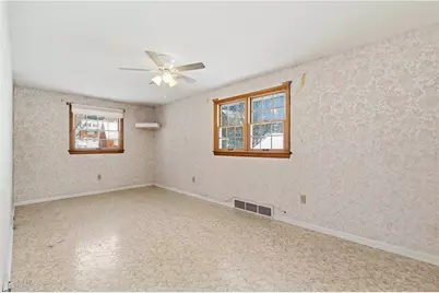 153 Pleasant Hills Blvd, Pittsburgh, PA 15236 - Photo 17