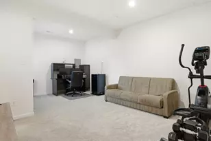 239 Truth Cir, Jackson Township, PA 16037 - Photo 27