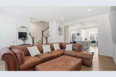 239 Truth Cir, Jackson Township, PA 16037 - Photo 5