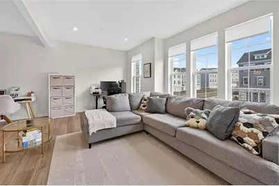 775 Olivia St, Collier Township, PA 15205 - Photo 5