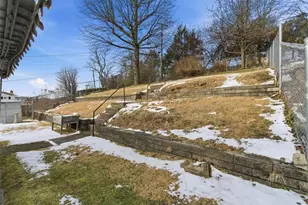 1241 Pleasantvue Dr, Pittsburgh, PA 15227 - Photo 19