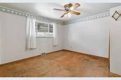 1241 Pleasantvue Dr, Pittsburgh, PA 15227 - Photo 7