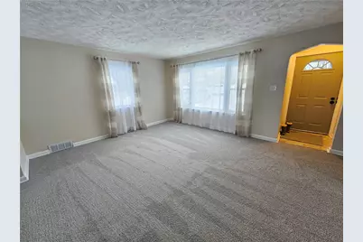 124 Deshon Ct, Twp of But NW, PA 16001 - Photo 9