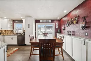 540 Greenfield Ct, Irwin, PA 15642 - Photo 9