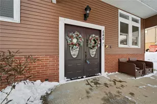 540 Greenfield Ct, Irwin, PA 15642 - Photo 3