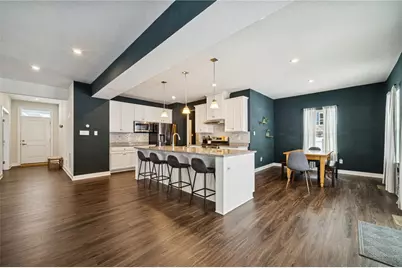 1065 Wedgewood Dr, Penn Twp, PA 15644 - Photo 11