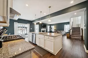 1065 Wedgewood Dr, Penn Twp, PA 15644 - Photo 9