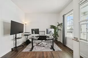 1065 Wedgewood Dr, Penn Twp, PA 15644 - Photo 5