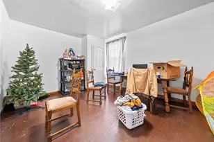 2208 Duss Ave, Ambridge, PA 15003 - Photo 17