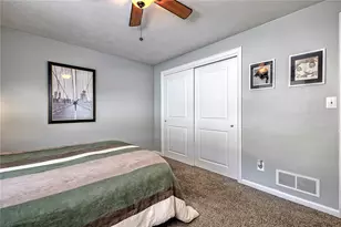 140 Penncrest Dr, White Oak, PA 15131 - Photo 15