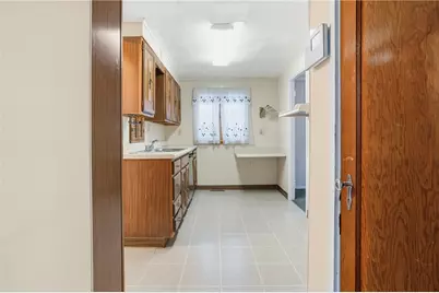 544 Thompson Ave, Clairton, PA 15025 - Photo 11