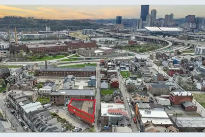 918 Rickenbach St, Pittsburgh, PA 15212 - Photo 1