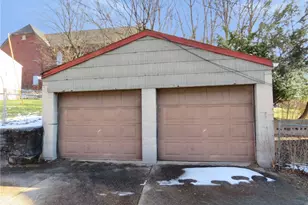 1019 Maple St, Pittsburgh, PA 15221 - Photo 5