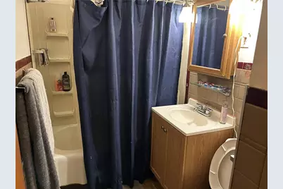 816 Indiana Ave, Farrell, PA 16121 - Photo 11