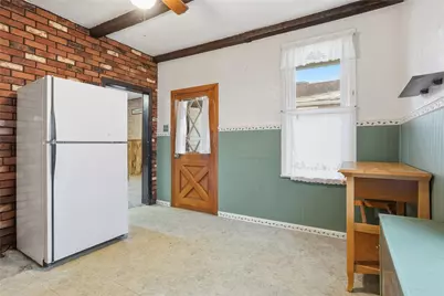 912 Waddell Ave, Clairton, PA 15025 - Photo 11