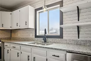 49 Pine St, Clarksville, PA 15322 - Photo 7