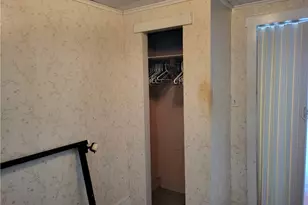 325 Wagner Ave, Butler, PA 16001 - Photo 11