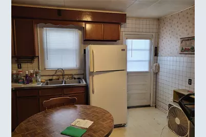 325 Wagner Ave, Butler, PA 16001 - Photo 7